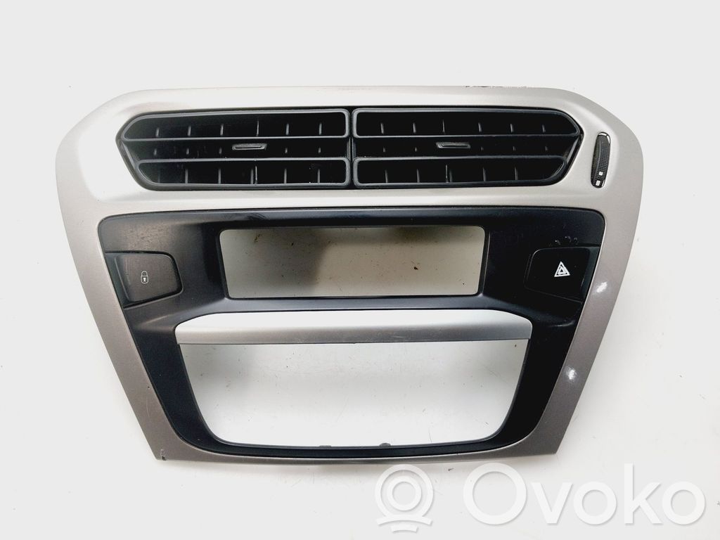 Citroen C-Elysée Botón interruptor de luz de peligro 