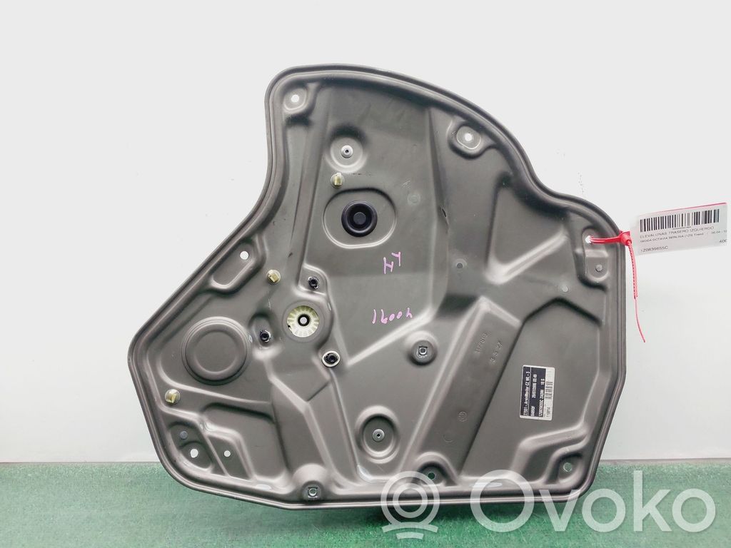 Skoda Octavia Mk2 (1Z) Regulador manual de la ventanilla trasera
