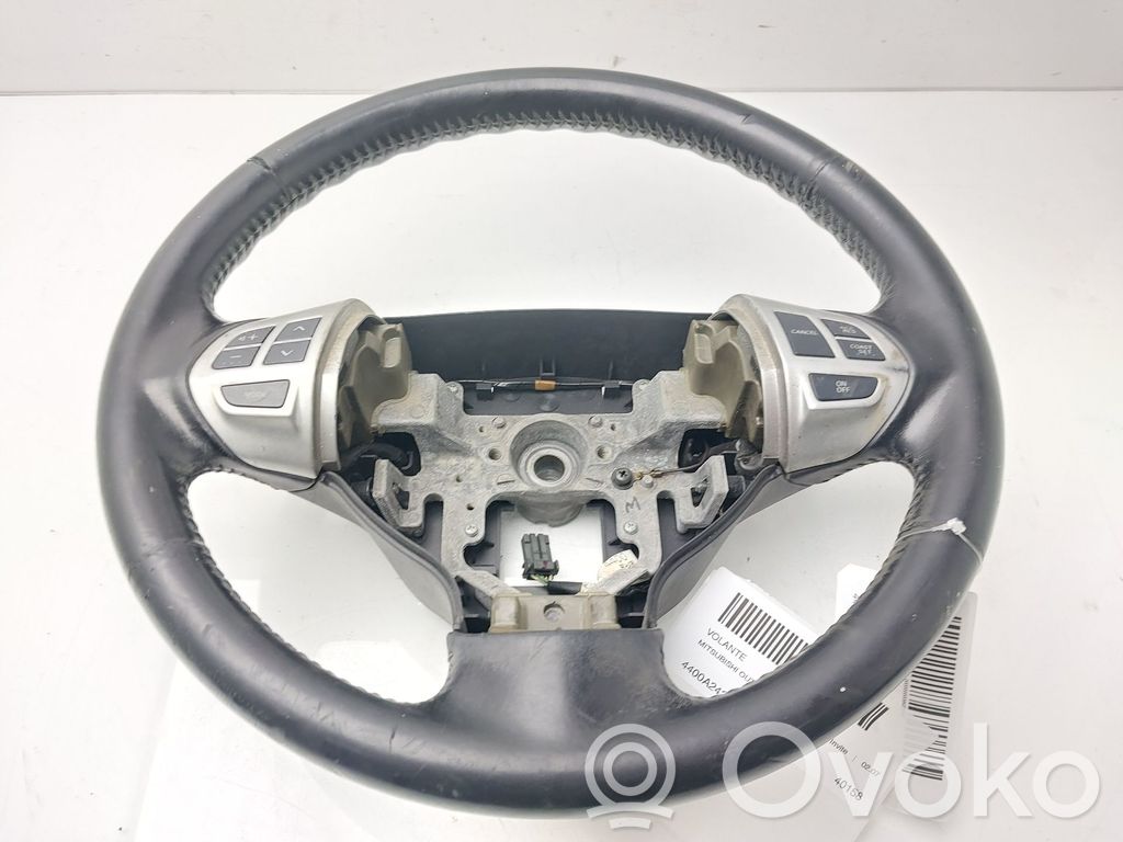 Mitsubishi Outlander Ohjauspyörä 