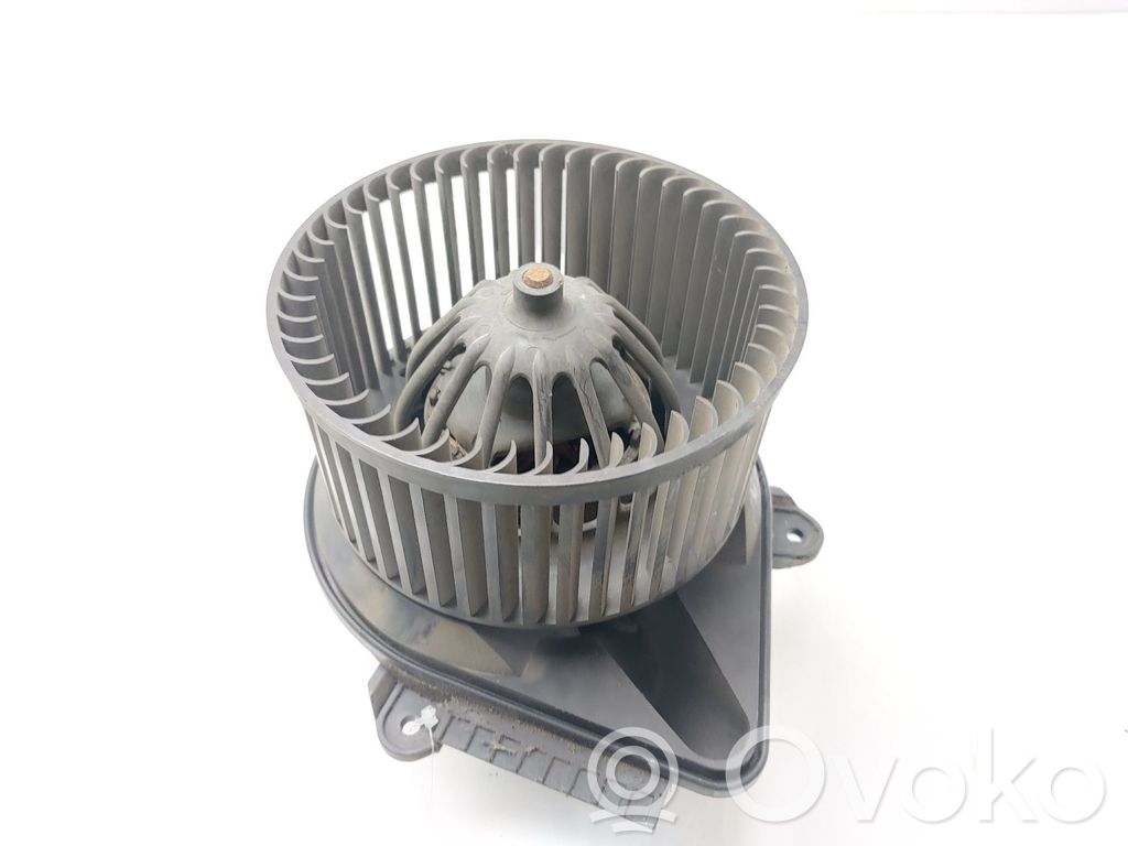 Renault Master II Mazā radiatora ventilators 