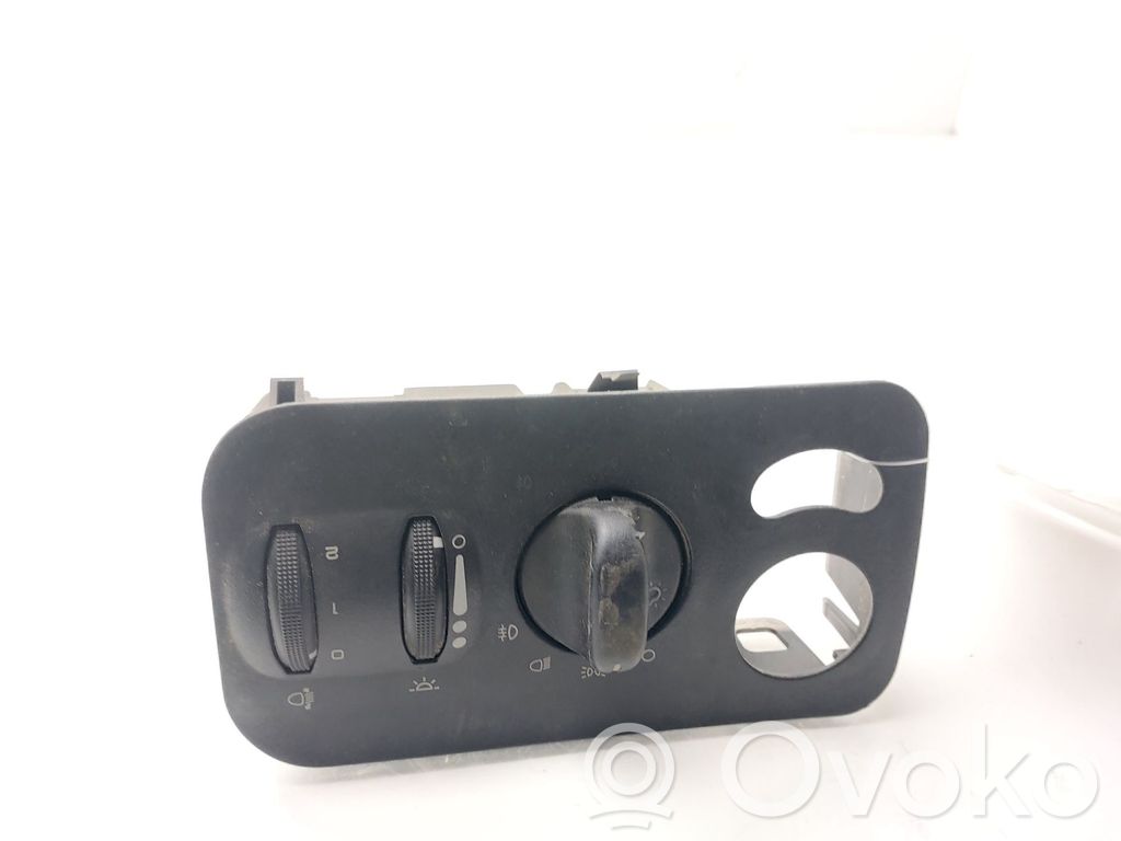 Chrysler Voyager Light switch 