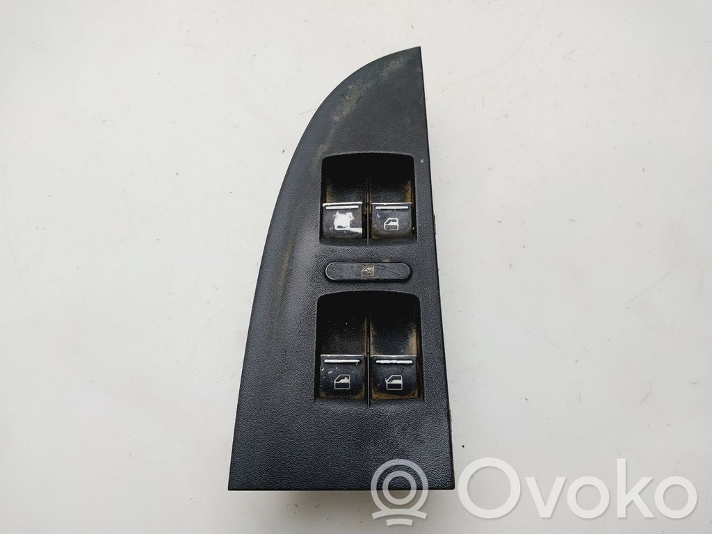 Seat Leon (1P) Przyciski szyb 