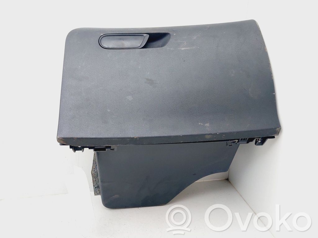 Boite à gants   9671431377