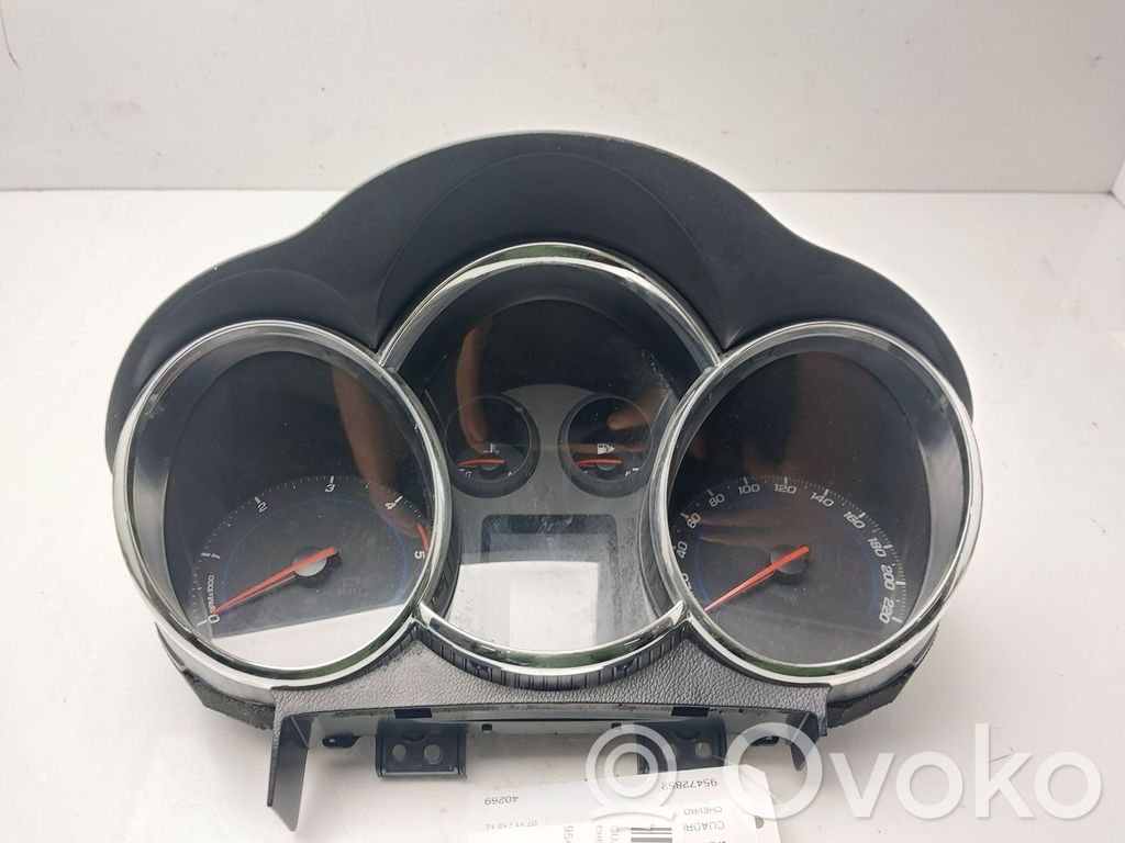 Chevrolet Cruze Tachimetro (quadro strumenti)
