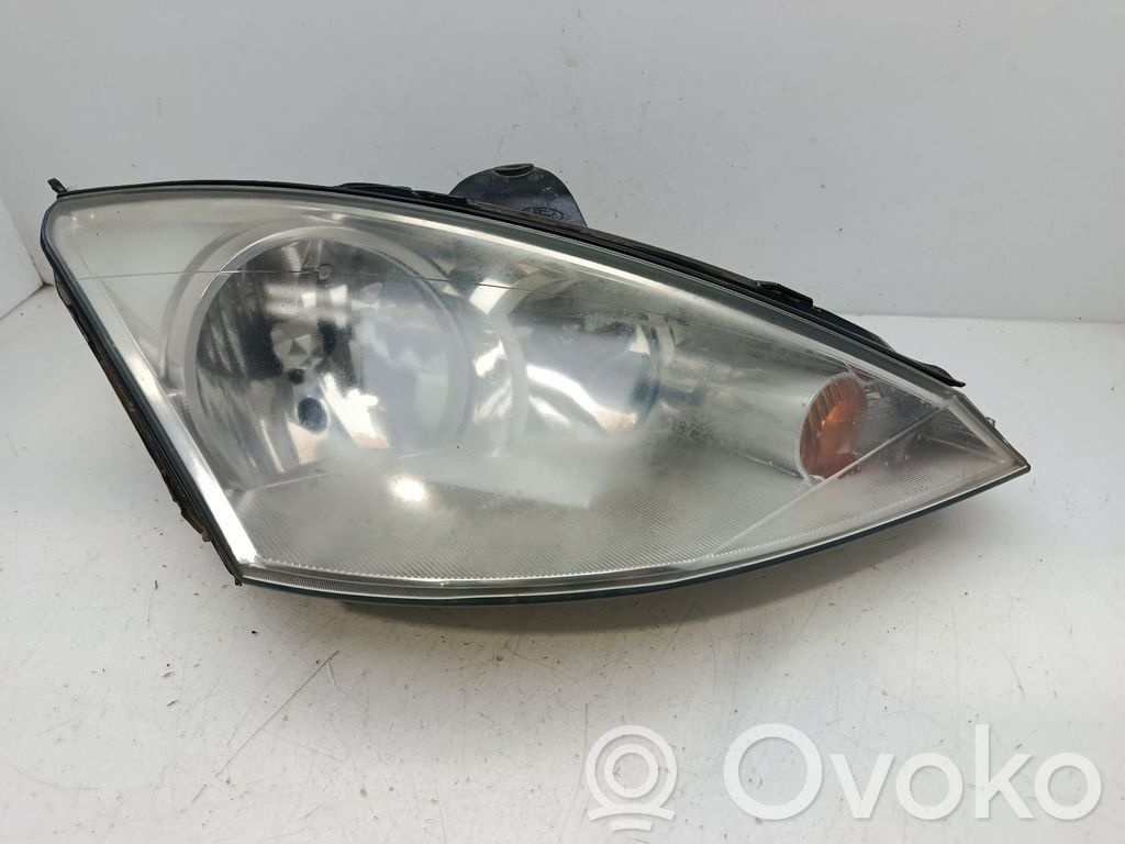 Ford Focus Phare frontale 