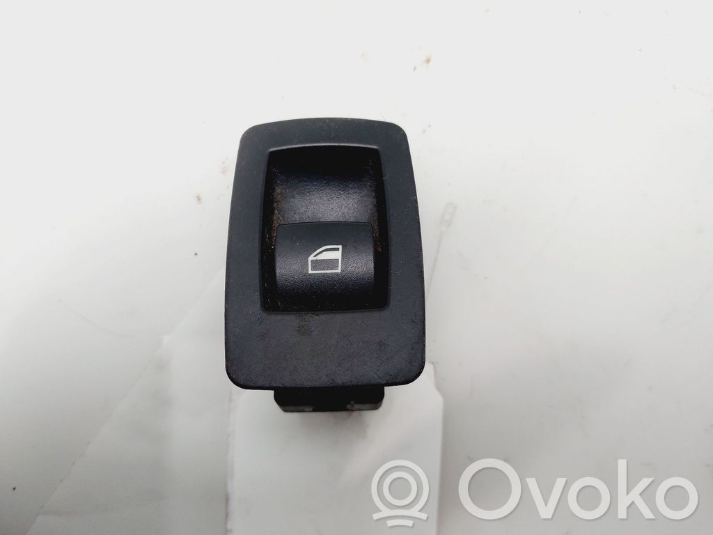 Interruptor del elevalunas eléctrico   6945874