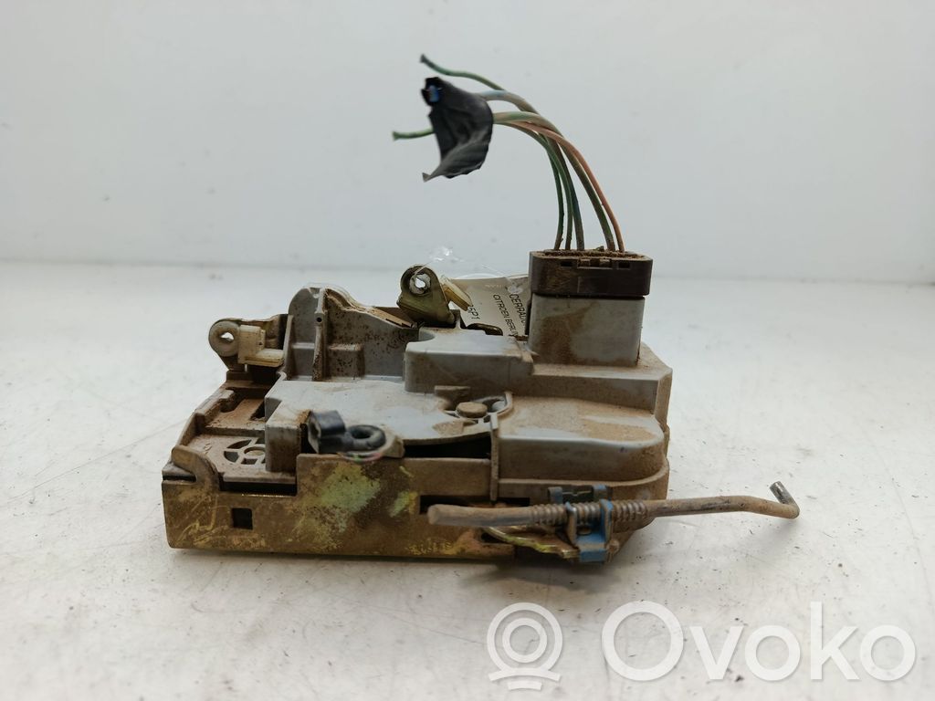 Citroen Berlingo Front door lock 