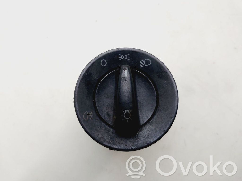 Volkswagen Golf IV Przełącznik świateł
