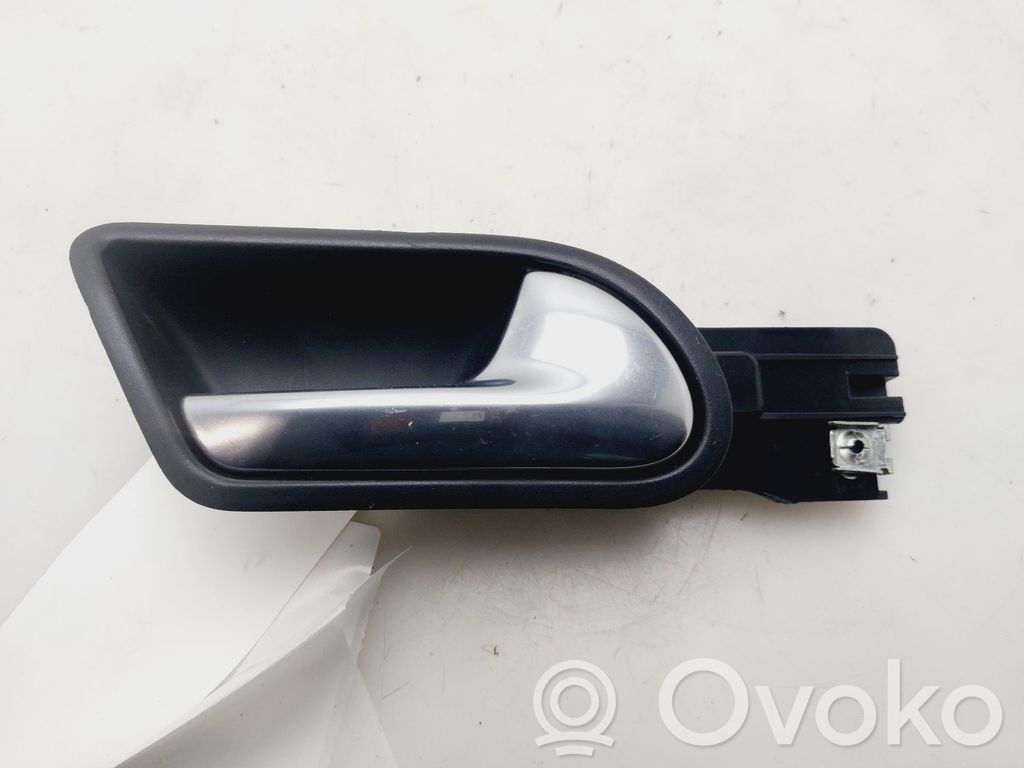 Volkswagen Golf V Manecilla interna puerta delantera 