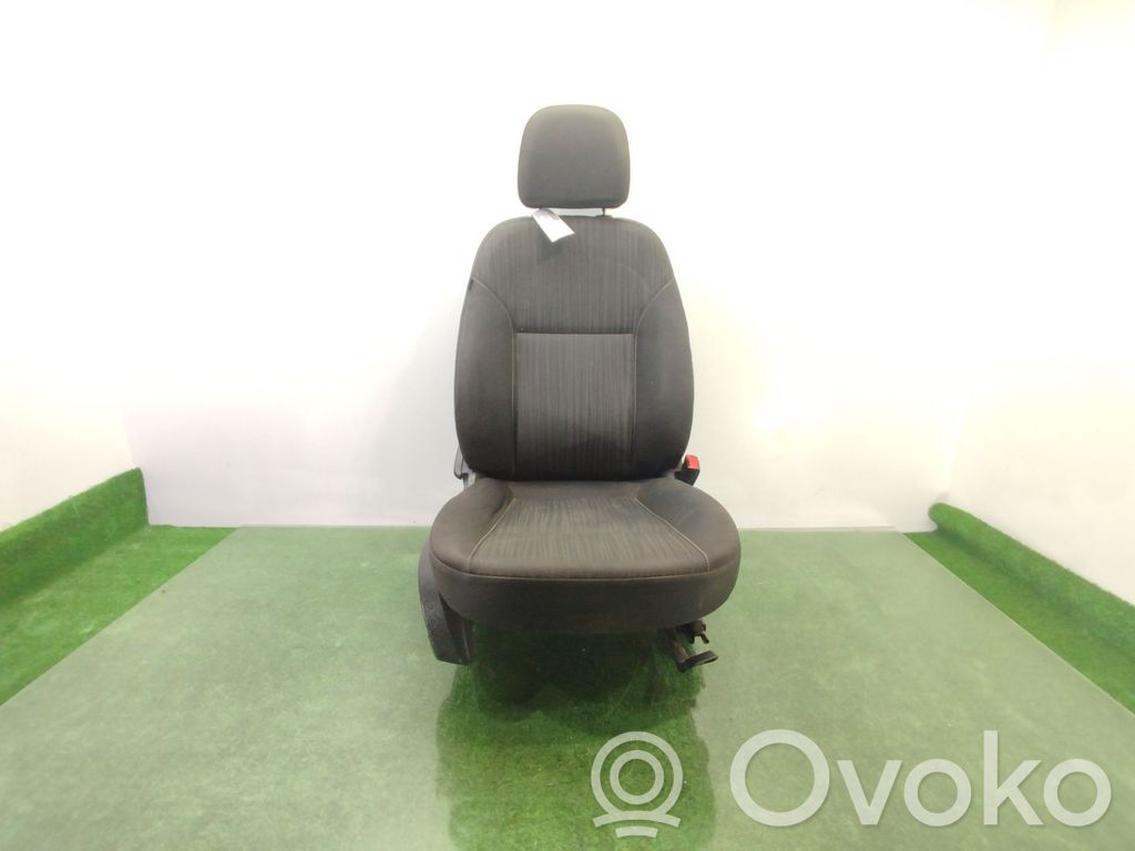 Opel Astra J Etumatkustajan istuin 