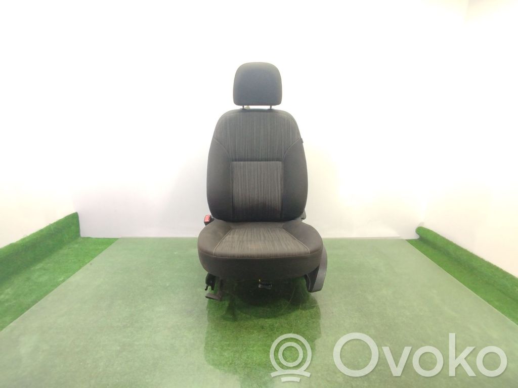 Opel Astra J Kuljettajan istuin 