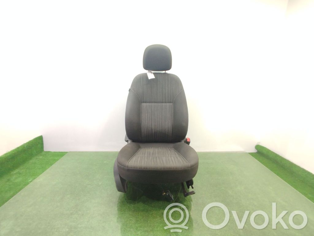 Opel Astra J Etumatkustajan istuin 