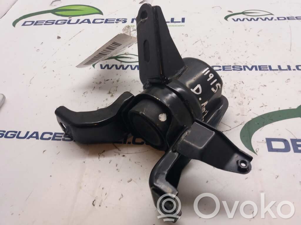 Toyota Auris 150 Engine mount bracket 