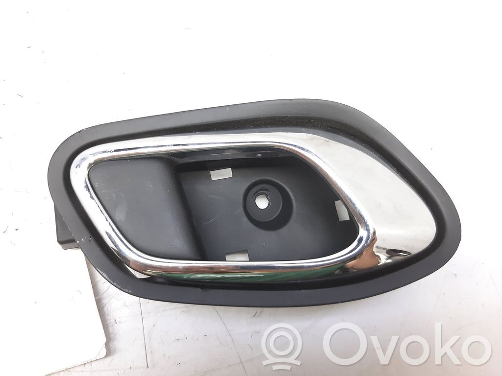 Manecilla interna puerta delantera   82623A2000