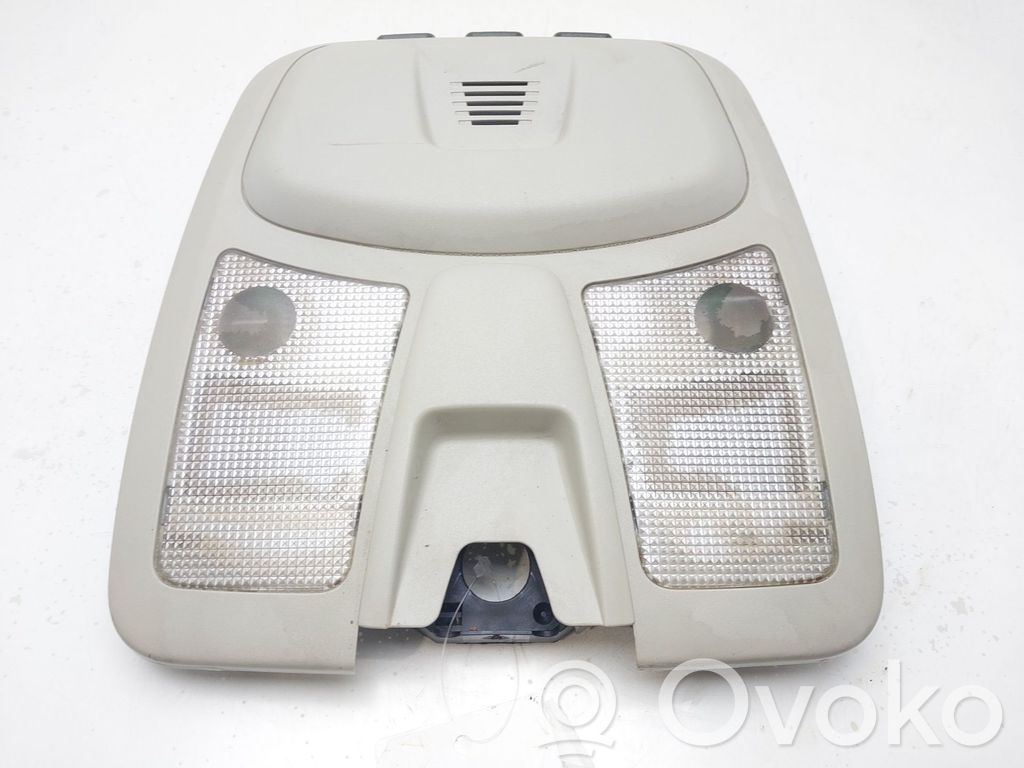 Etuistuimen valo   30669623