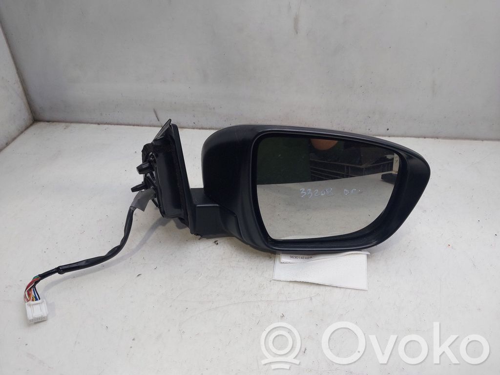 Nissan Qashqai Elektryczne lusterko boczne drzwi przednich 