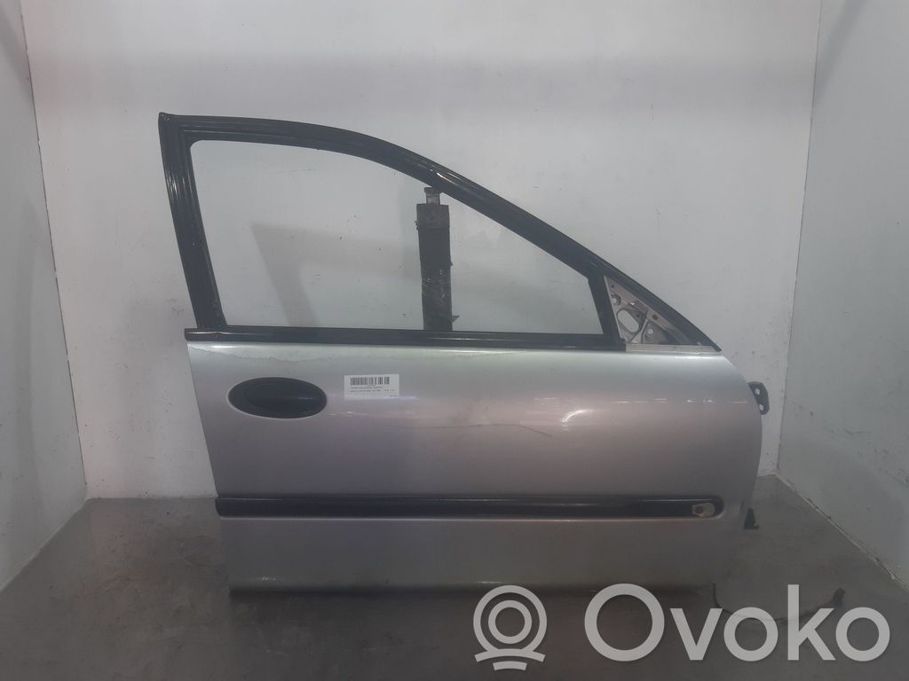 Renault Laguna I Puerta delantera 
