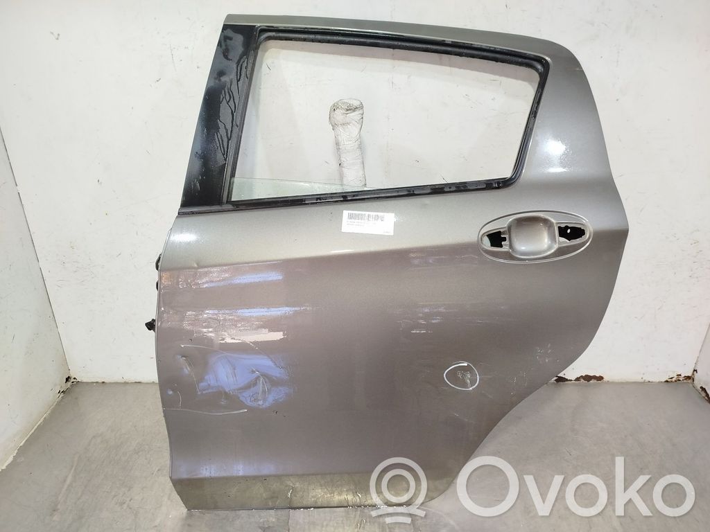 Toyota Yaris Puerta trasera 