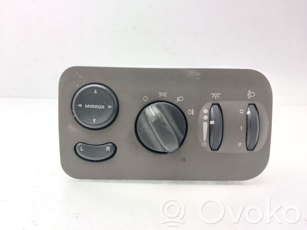 Chrysler Voyager Light switch 