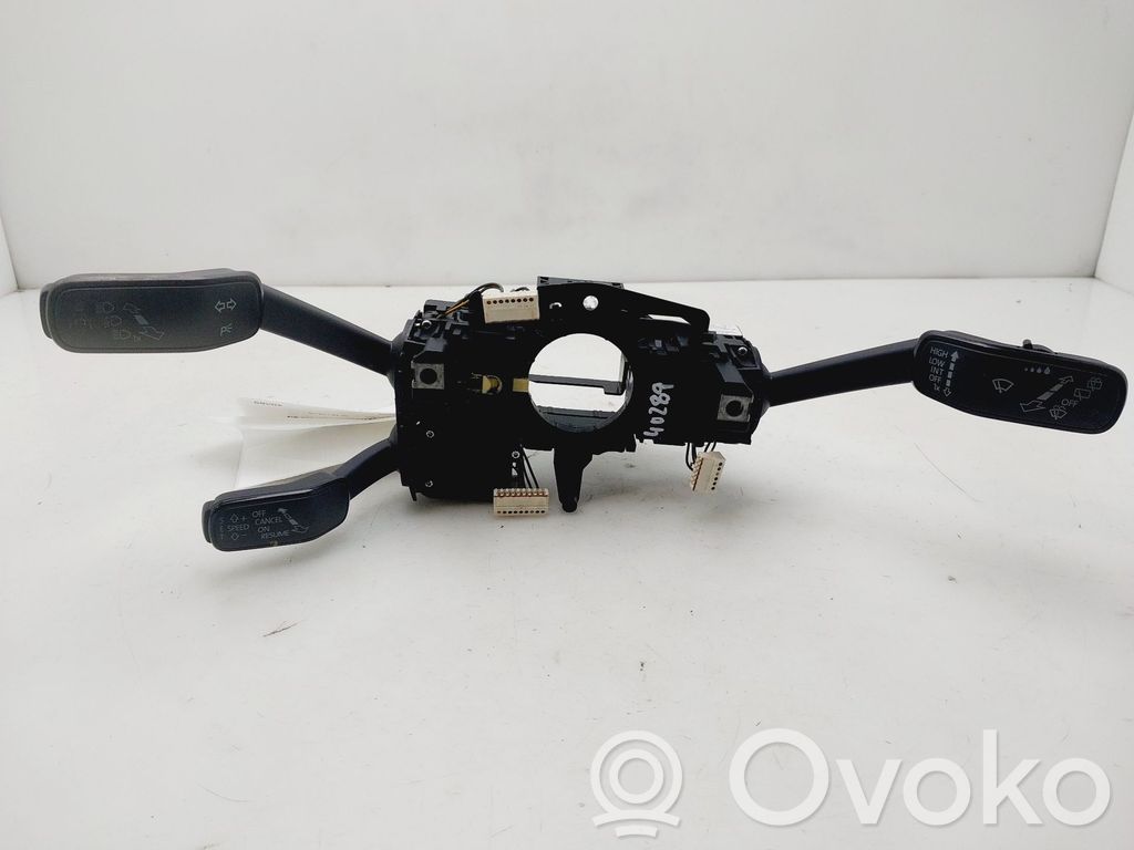 Seat Leon (5F) Otros interruptores/perillas/selectores 