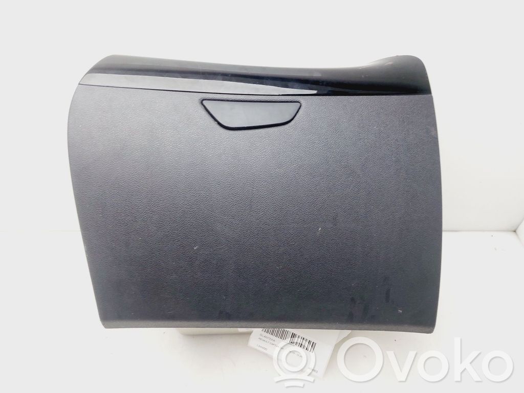 Handschuhfach   134400