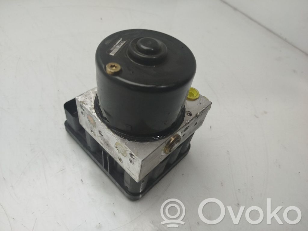 ABS-pumppu   6759045