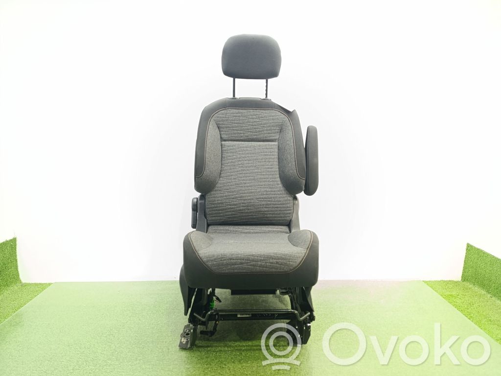 Citroen Berlingo Etumatkustajan istuin 