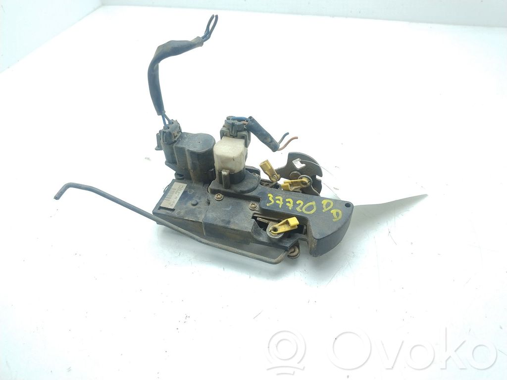 Opel Frontera B Zamek drzwi przednich 