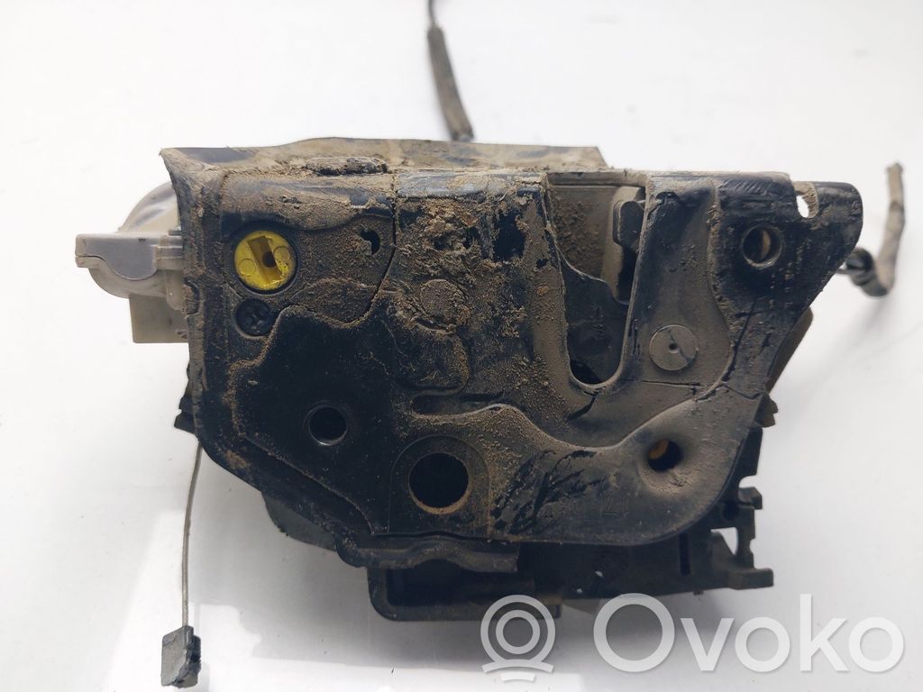 Seat Toledo III (5P) Takaoven lukko 