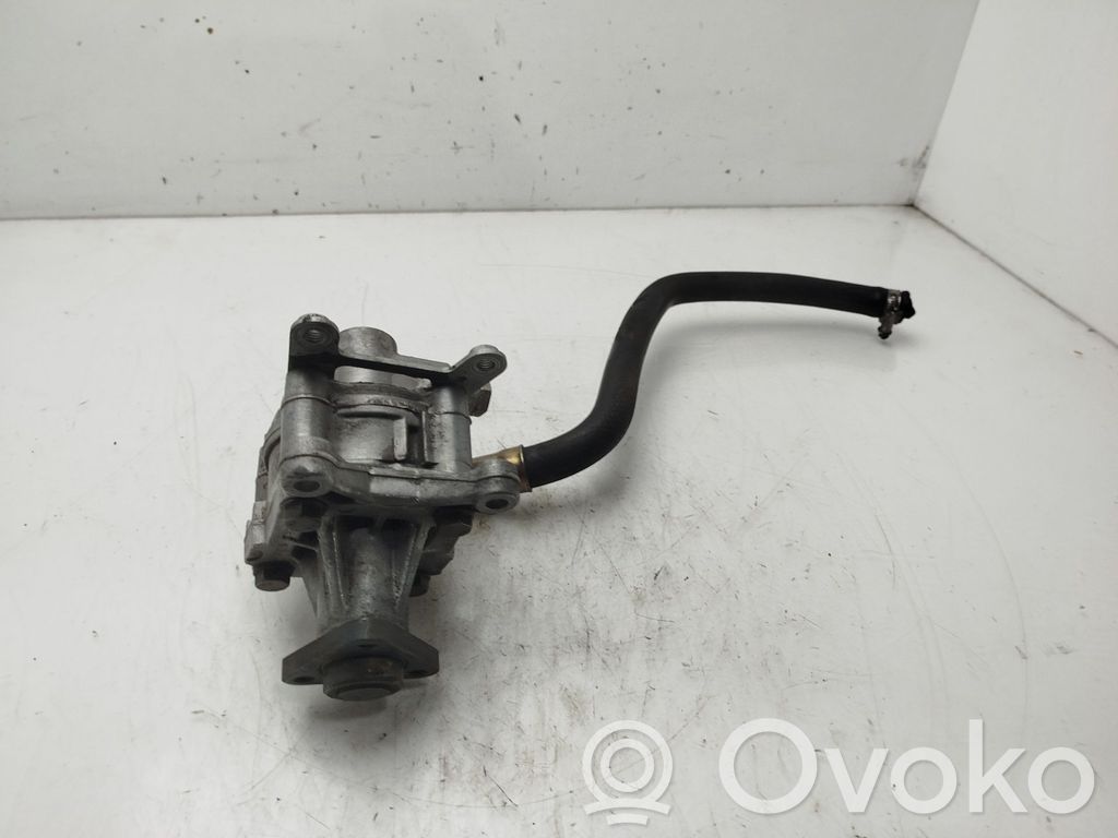Power steering pump   2106125