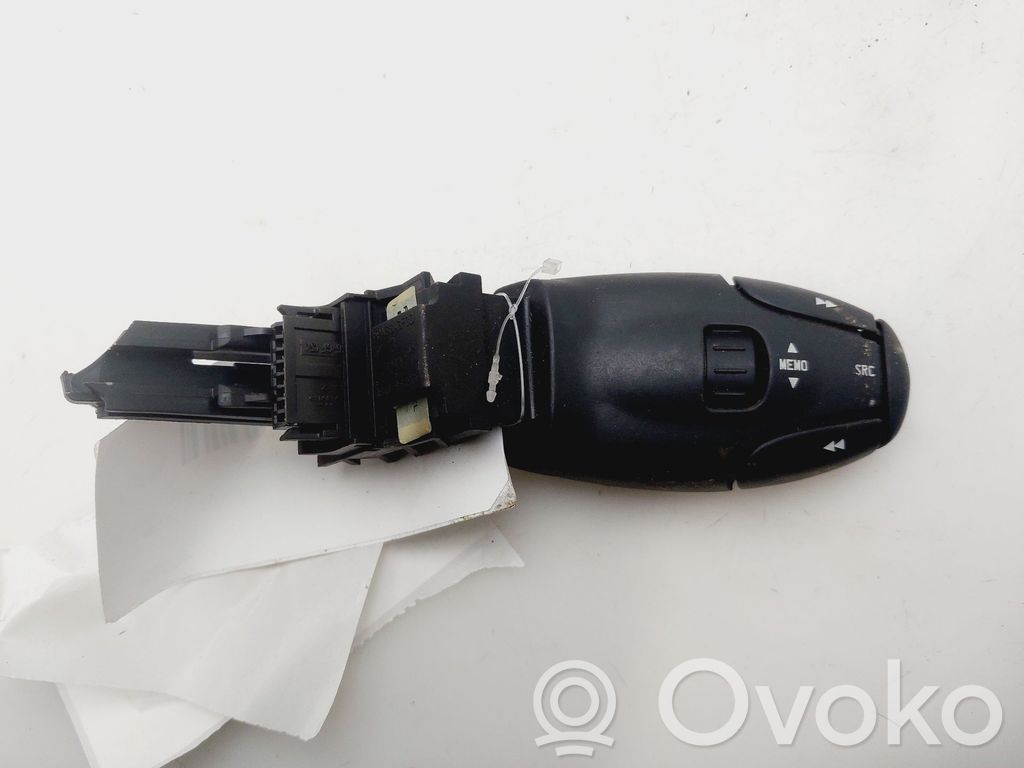 Citroen Xsara Mando de control del sonido 