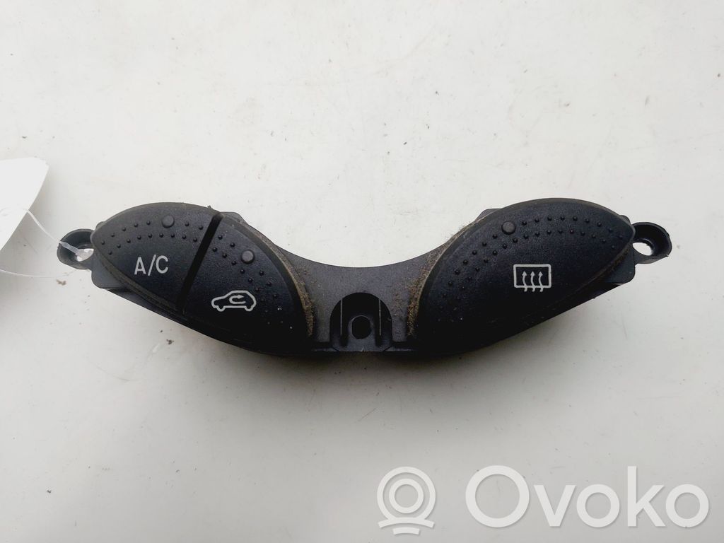 Ford Focus Multifunctional control switch/knob 
