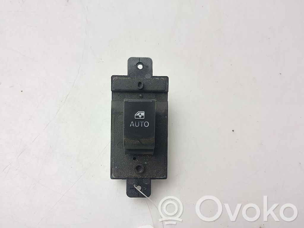 Opel Antara Electric window control switch 