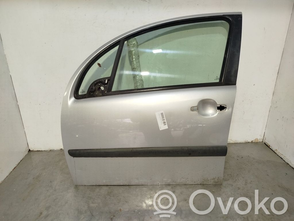 Front door   9002V1