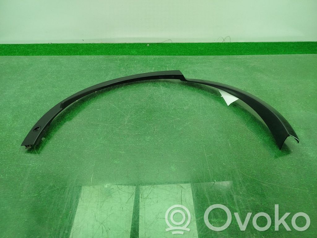 Moldura de la aleta trasera   J9C3290E22B