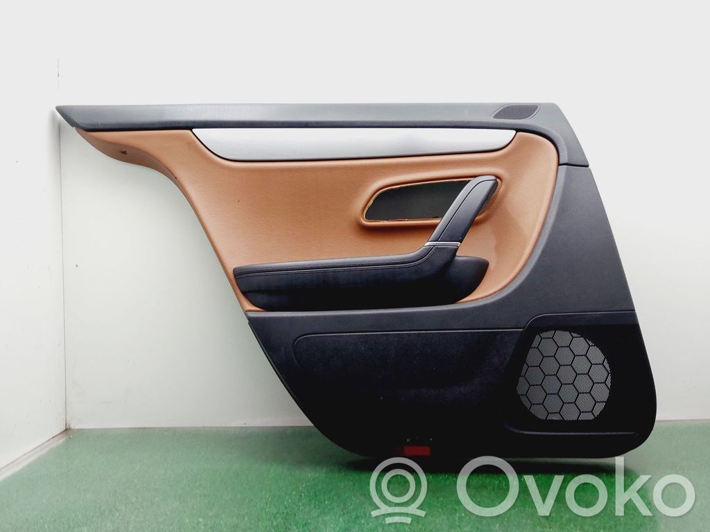 Volkswagen PASSAT B6 Rivestimento del pannello della portiera posteriore 