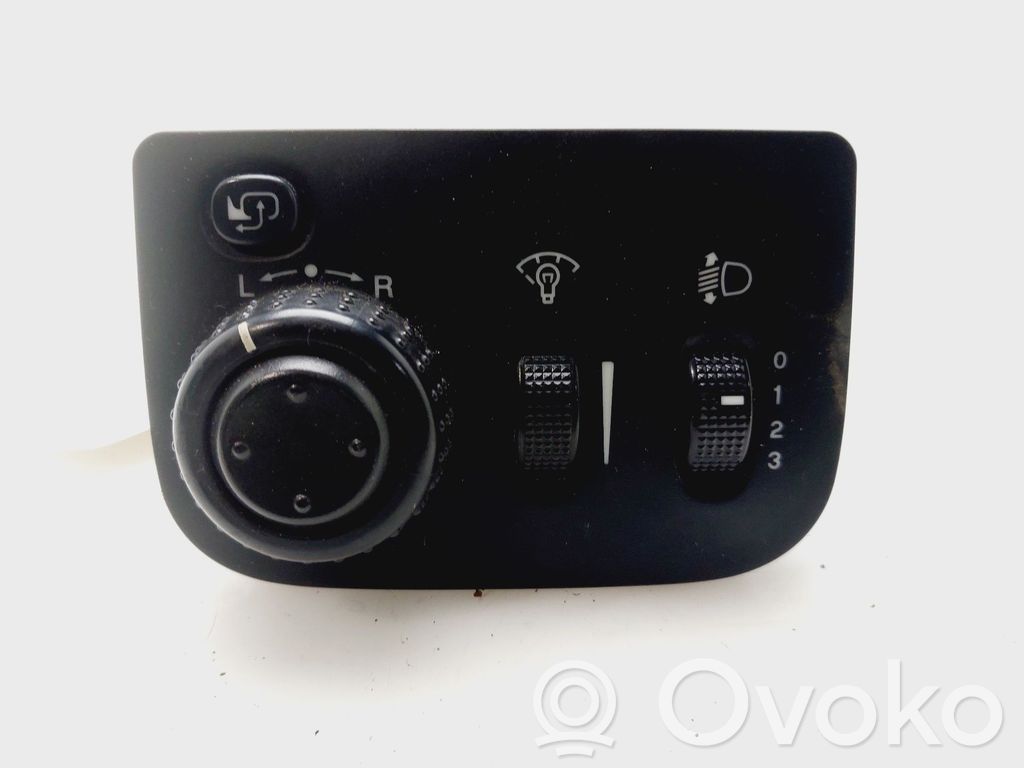 Chevrolet Evanda Wing mirror switch 