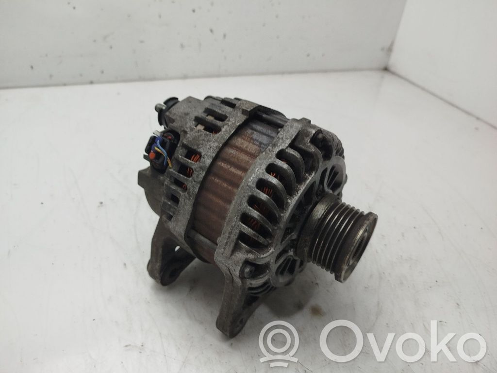 Nissan Qashqai Generatore/alternatore 