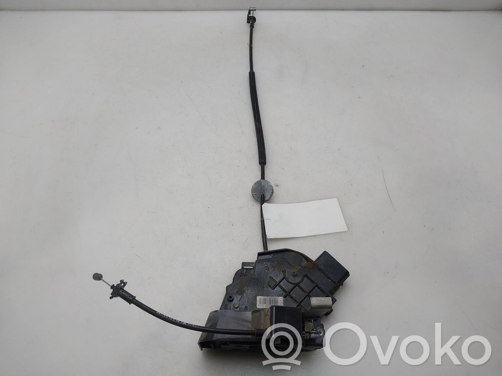 Cerradura de puerta trasera   4M5AR26412BC