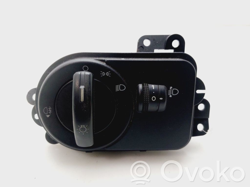 Ford Fiesta Interruptor de luz 