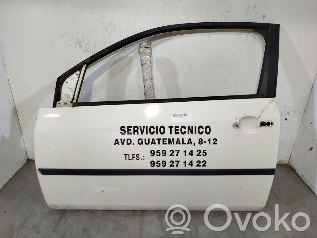Ford Fiesta Puerta delantera 