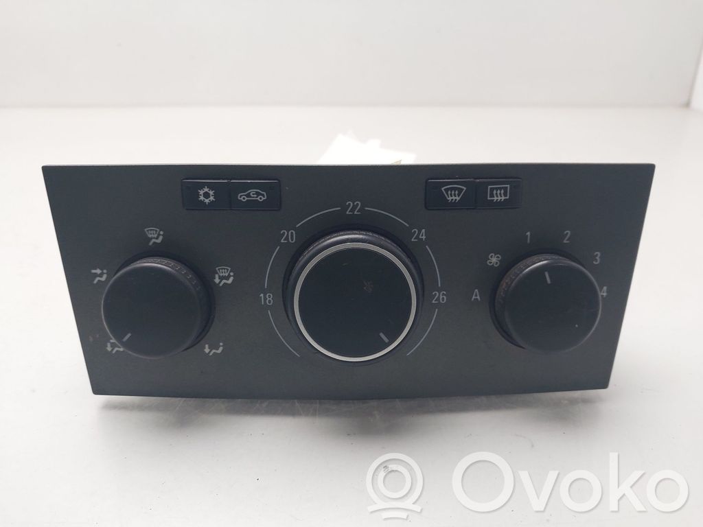 Opel Astra H Climate control unit 