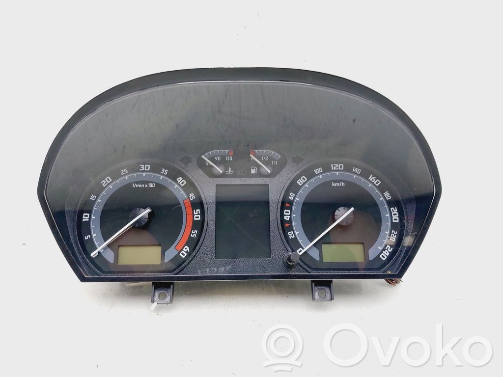 Skoda Fabia Mk1 (6Y) Vitezometru (grup de instrumente) 