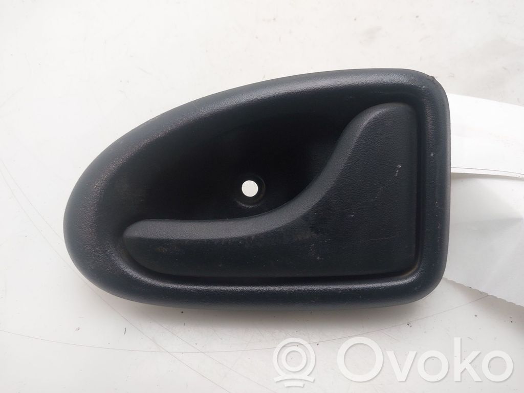 Manecilla interna puerta trasera   7700830079