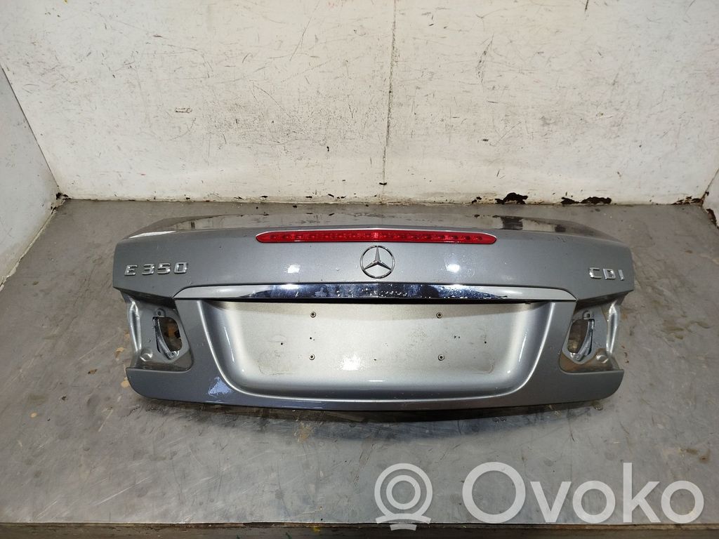Mercedes-Benz E A207 Puerta del maletero/compartimento de carga