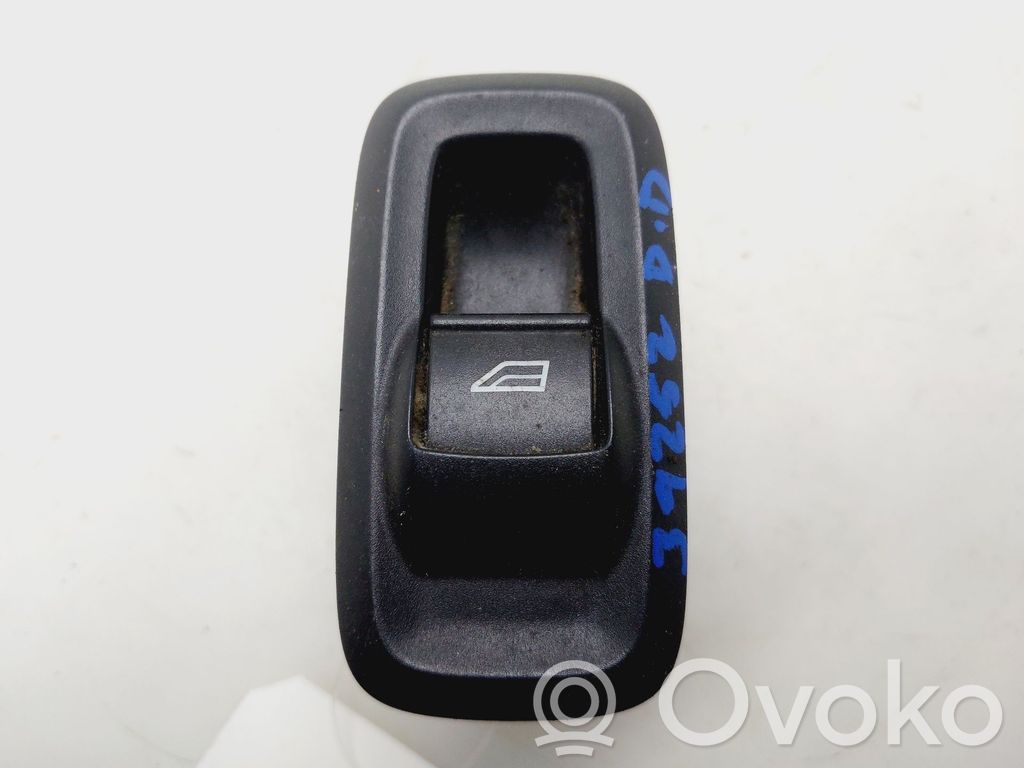 Ford Fiesta Electric window control switch 