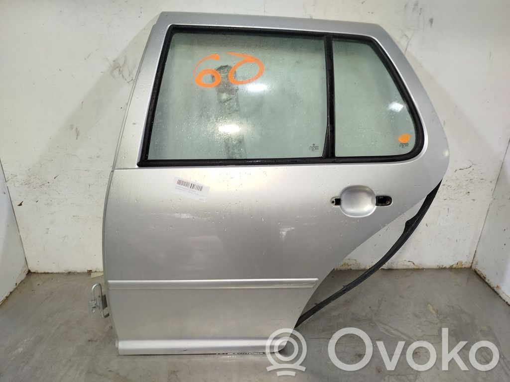 Volkswagen Golf IV Puerta trasera 