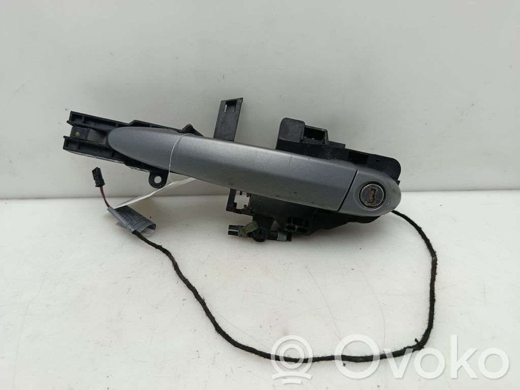 BMW 1 E81 E87 Etuoven ulkokahva 