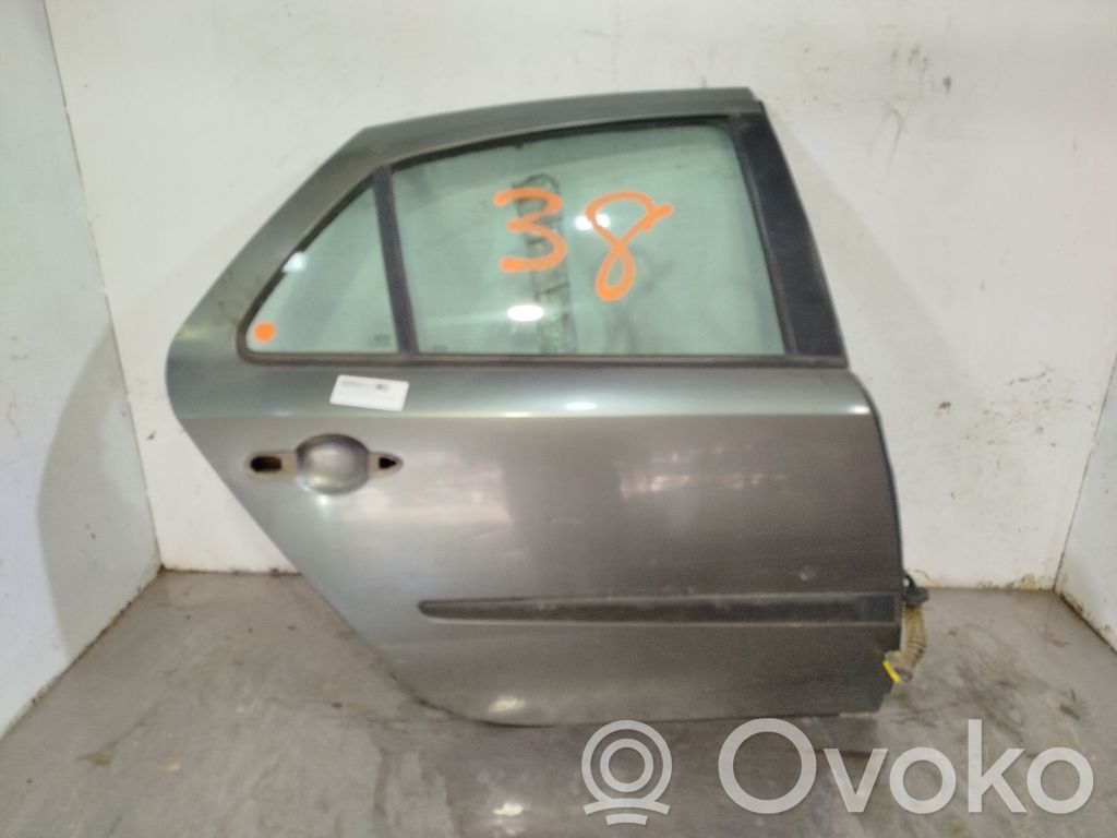 Renault Laguna II Puerta trasera 