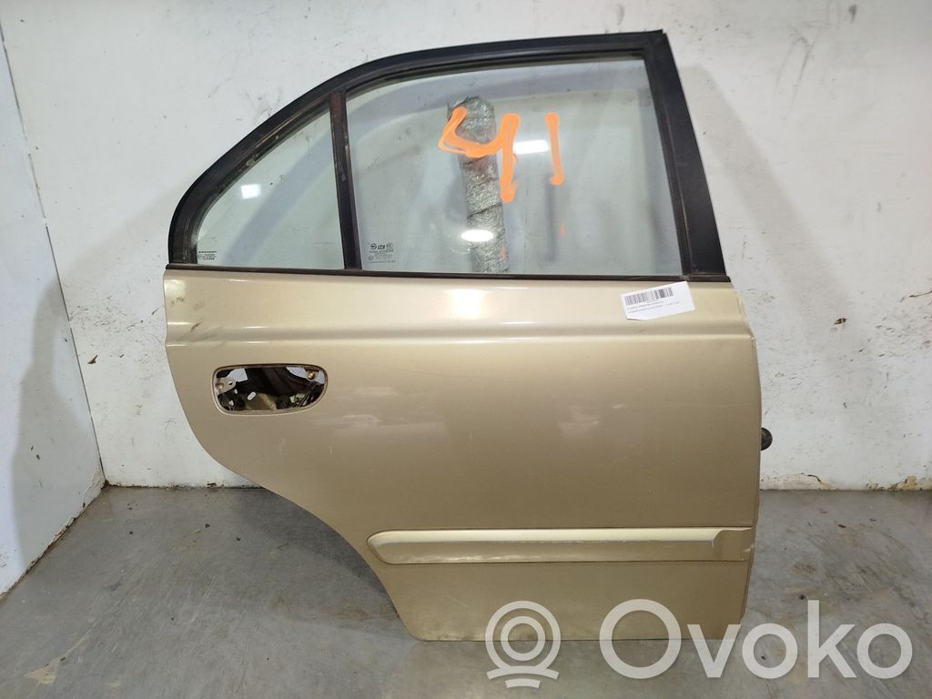 Hyundai Accent Puerta trasera 